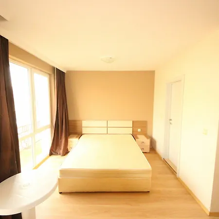 Menada Aphrodita Palace Apartment *